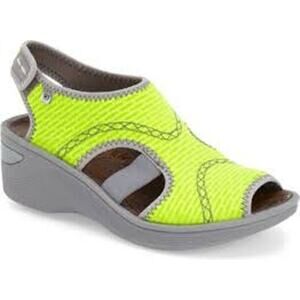 New BZees Dream Walking Wedge Sandals 11 Neon Comfort Rave Party Heel Summer